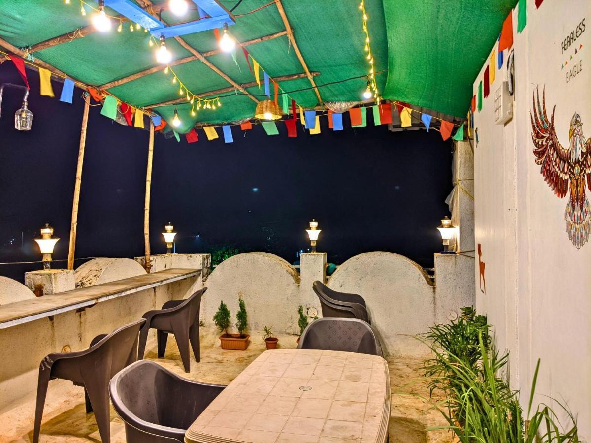 Awaara Backpackers Hostel, אליבג מראה חיצוני תמונה