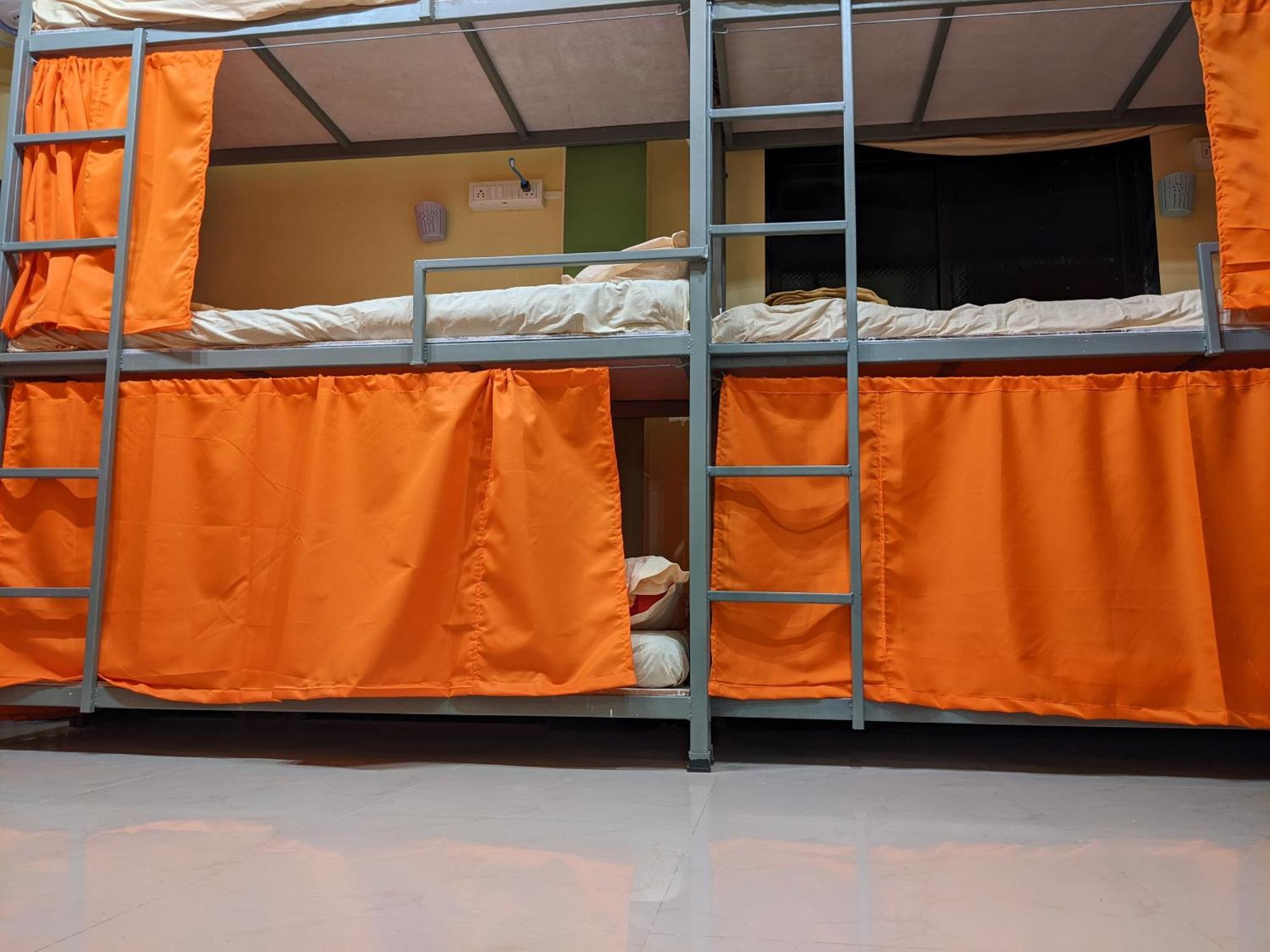 Awaara Backpackers Hostel, אליבג מראה חיצוני תמונה